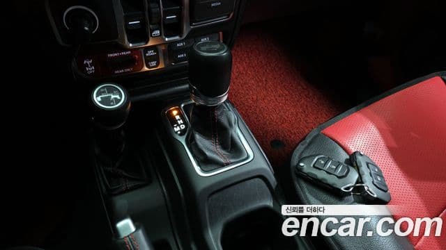 Jeep Wrangler 2021 — Photo 8/20
