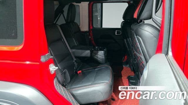 Jeep Wrangler 2021 — Photo 9/20