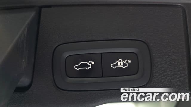 Volvo XC60 2020 — ფოტო 20/20