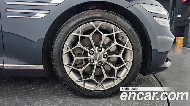 Genesis Electrified G80 2021 — ფოტო 5/20
