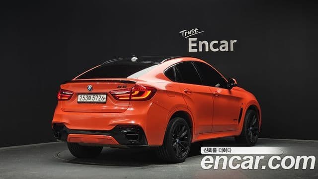 BMW X6 2018 — Photo 17/20