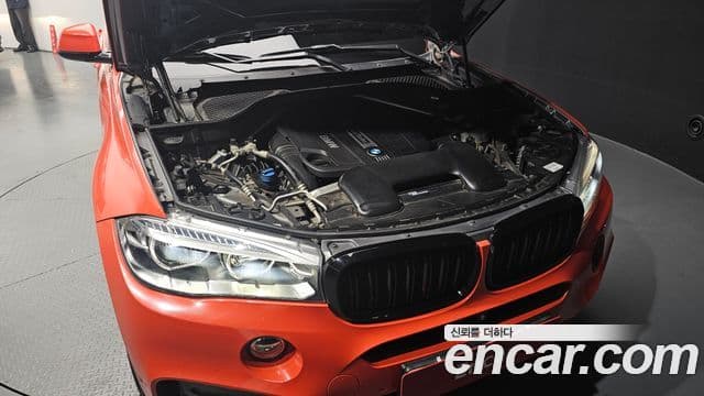 BMW X6 2018 — Photo 15/20