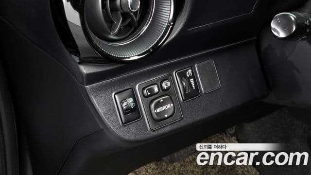 Toyota Prius C 2018 — Şəkil 4/20