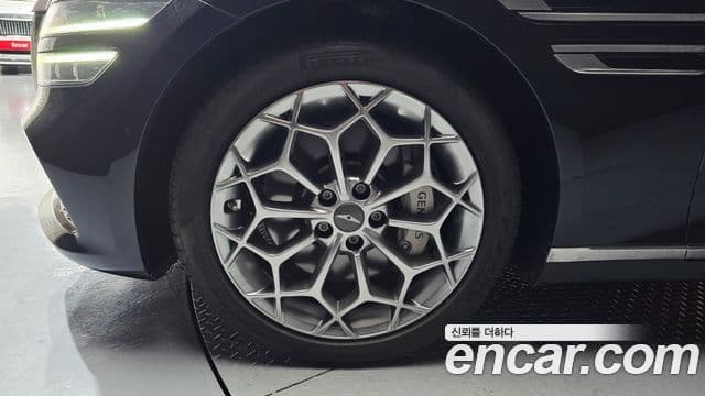 Genesis Electrified G80 2023 — Şəkil 5/20