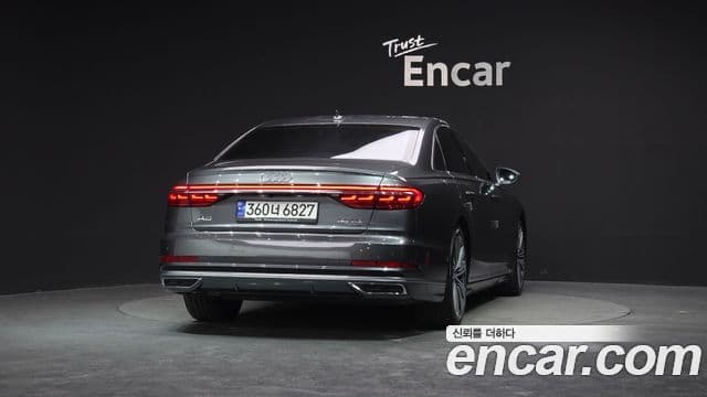 Audi A8 2021 — ფოტო 4/20