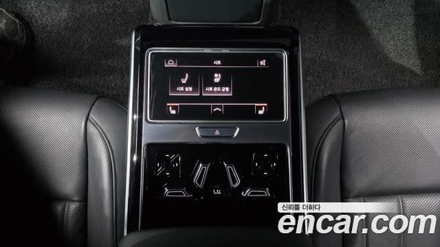 Audi A8 2021 — ფოტო 19/20