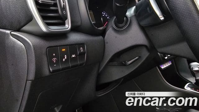 Kia Sportage The Bold 2021 — ფოტო 15/20