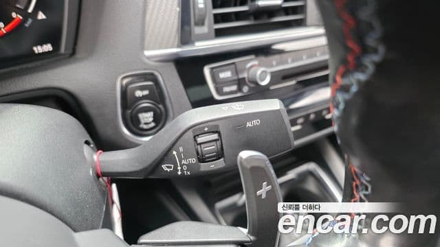 BMW M2 2018 — Şəkil 18/20