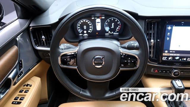 Volvo S90 2019 — Şəkil 13/20