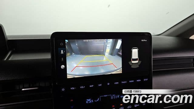 Hyundai Staria 2023 — фото 15 из 20