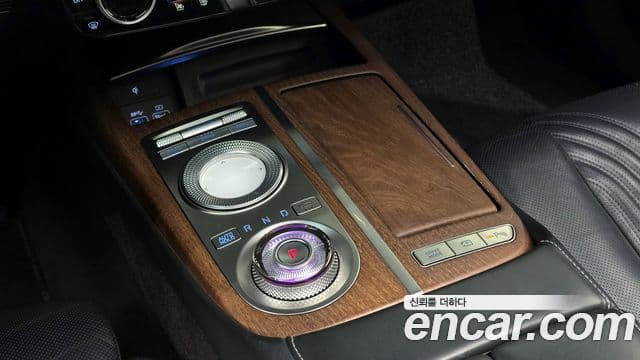 Genesis Electrified G80 2020 — ფოტო 9/20