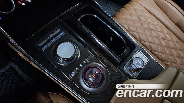 Genesis GV80 2023 — Şəkil 9/20