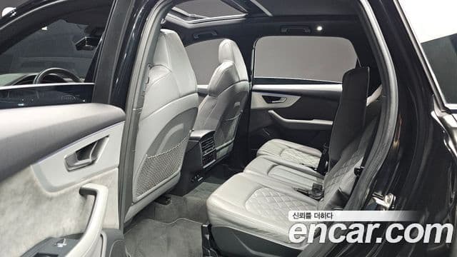 Audi Q7 2022 — ფოტო 12/20
