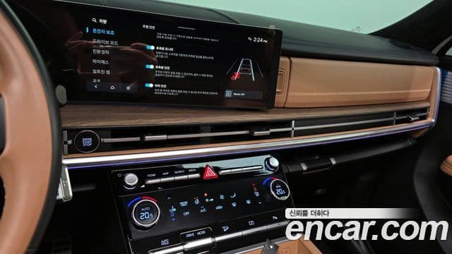 Hyundai Santa Fe 2024 — ფოტო 14/20