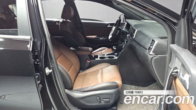 Kia Sportage The Bold 2020 — ფოტო 11/20
