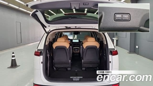 Kia Carnival 2023 — Фото 18/18