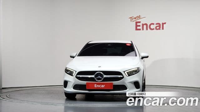 Mercedes-Benz A-Class 2023 — ფოტო 3/20