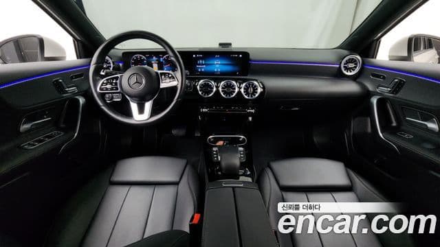 Mercedes-Benz A-Class 2023 — ფოტო 7/20