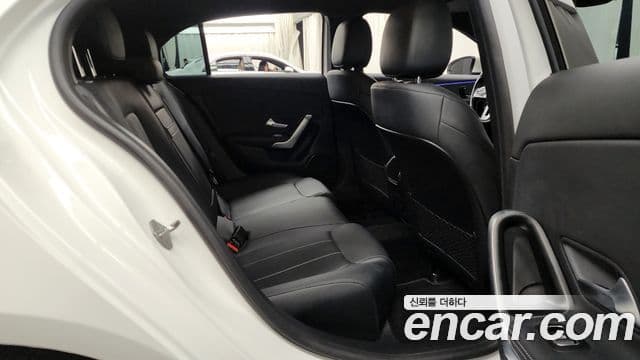 Mercedes-Benz A-Class 2023 — ფოტო 12/20