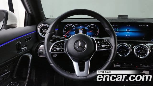 Mercedes-Benz A-Class 2023 — ფოტო 13/20