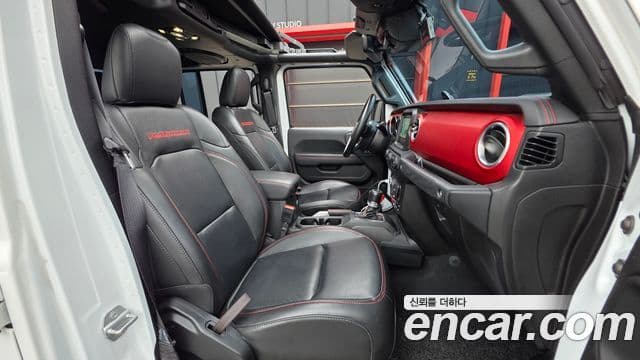 Jeep Gladiator 2021 — ფოტო 10/20