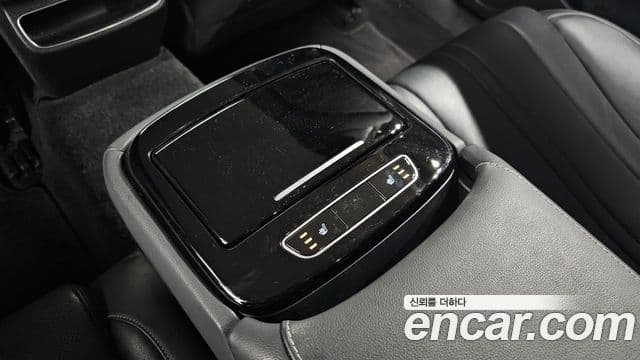 Genesis Electrified G80 2021 — Şəkil 19/20