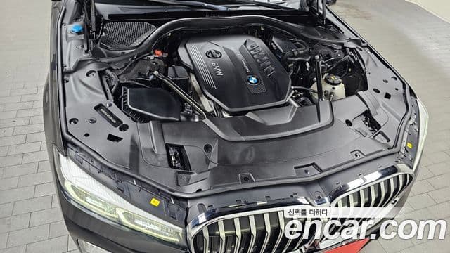 BMW 7 Series 2020 — Photo 6/19