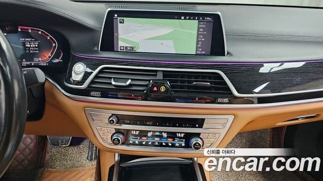 BMW 7 Series 2020 — Photo 5/19
