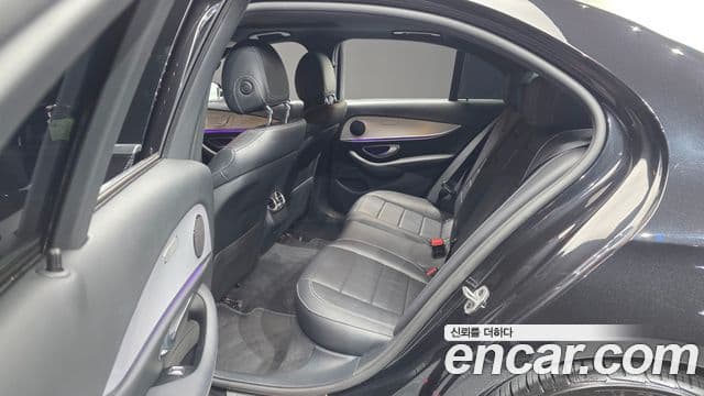 Mercedes-Benz E-Class 2020 — Şəkil 11/20