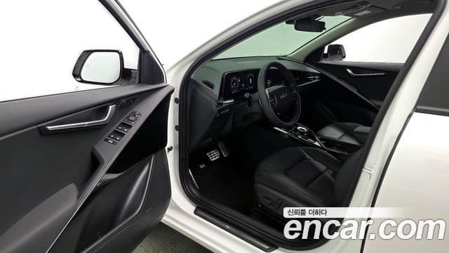 Kia Niro 2025 — ფოტო 10/20