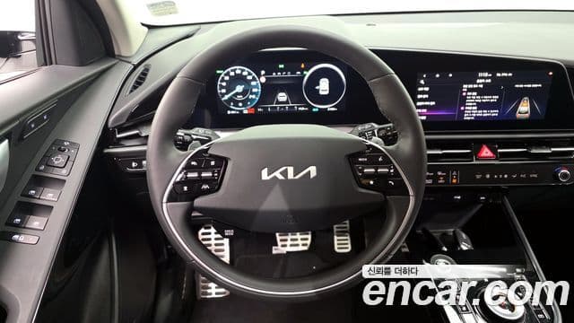 Kia Niro 2025 — ფოტო 13/20