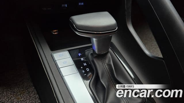 Hyundai The New Avante Hybrid 2020 — ფოტო 26/30