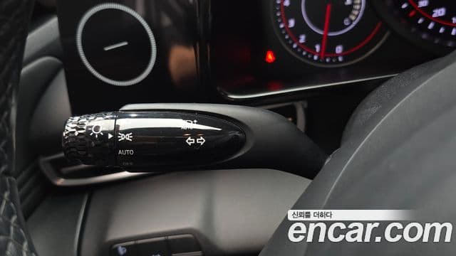 Hyundai The New Avante Hybrid 2020 — ფოტო 19/30