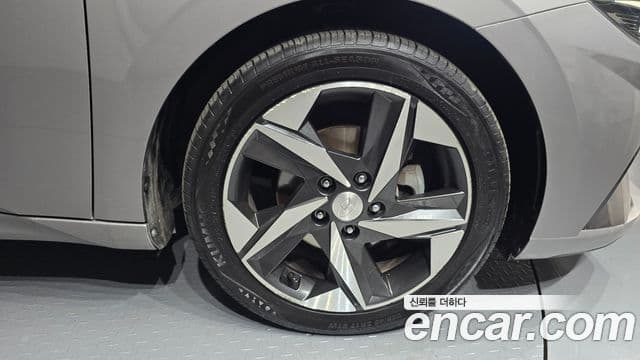 Hyundai The New Avante Hybrid 2020 — ფოტო 24/30