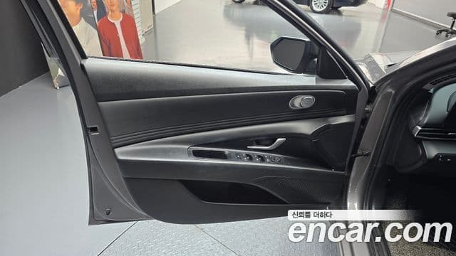 Hyundai The New Avante Hybrid 2020 — ფოტო 15/30