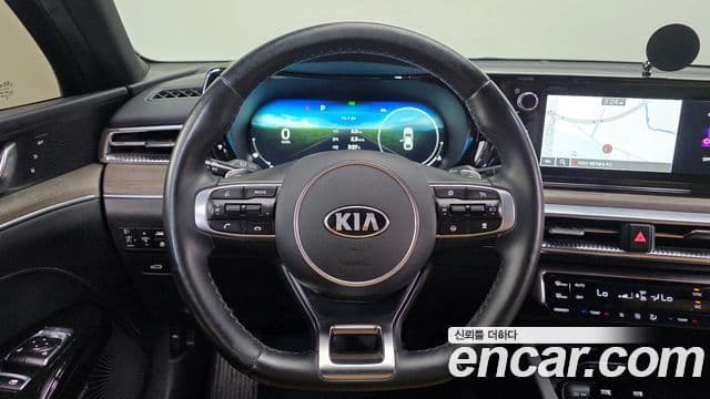 Kia K5 2021 — фото 15 из 20
