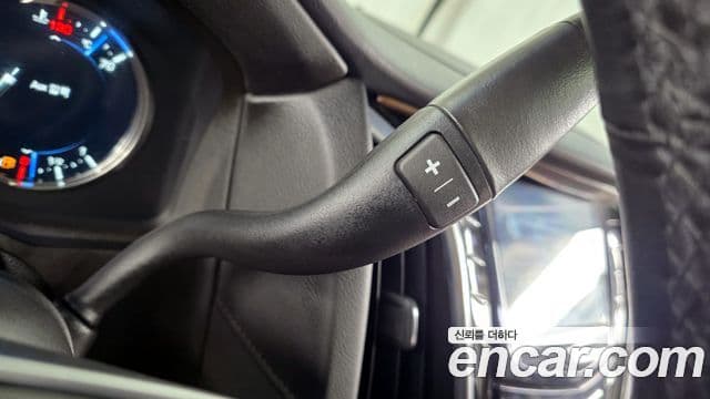 Cadillac Escalade 2018 — Фото 9/20