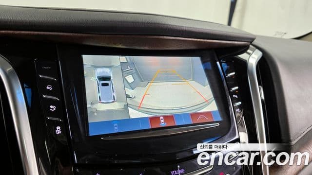 Cadillac Escalade 2018 — Фото 15/20