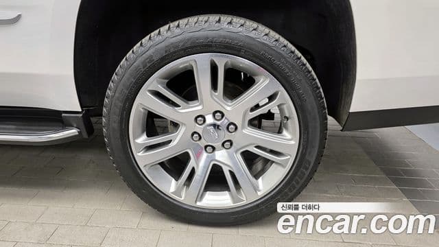 Cadillac Escalade 2018 — Photo 26/31