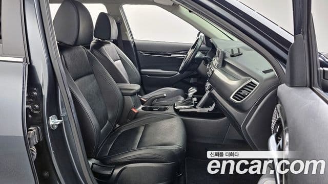 Kia Seltos 2022 — Şəkil 13/20