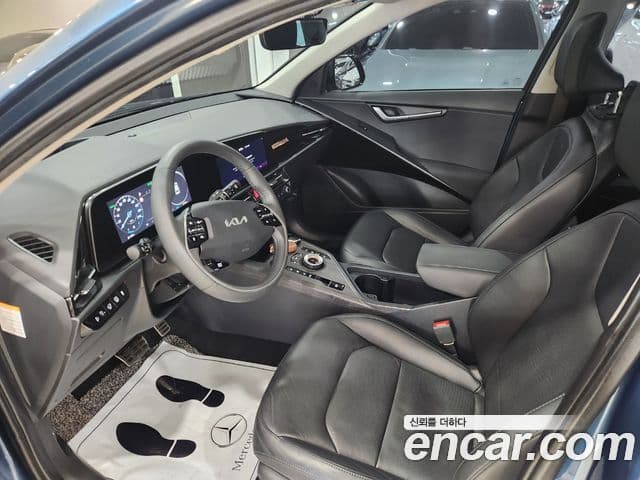 Kia Niro 2022 — Şəkil 8/20