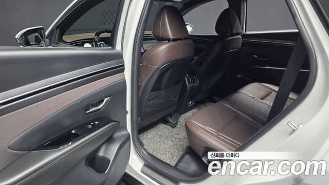 Hyundai Tucson Hybrid 2021 — Photo 21/38