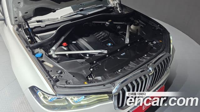 BMW X7 2022 — ფოტო 5/20