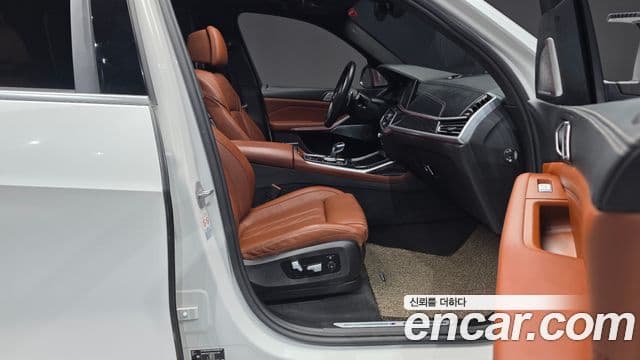 BMW X7 2022 — ფოტო 11/20