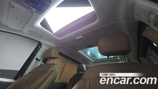 Hyundai Staria 2022 — Фото 11/20