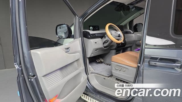 Hyundai Staria 2022 — Фото 12/20