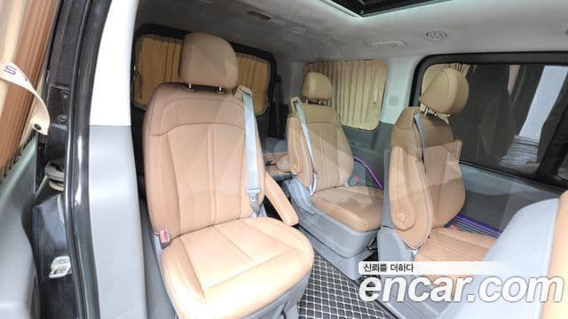 Hyundai Staria 2022 — Фото 19/20