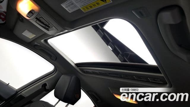 BMW 3 Series 2018 — Şəkil 15/20