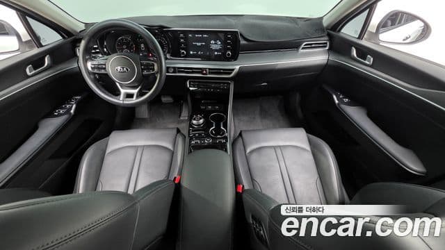 Kia K5 2020 — ფოტო 7/20