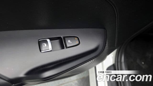 Kia K5 2020 — Şəkil 31/38